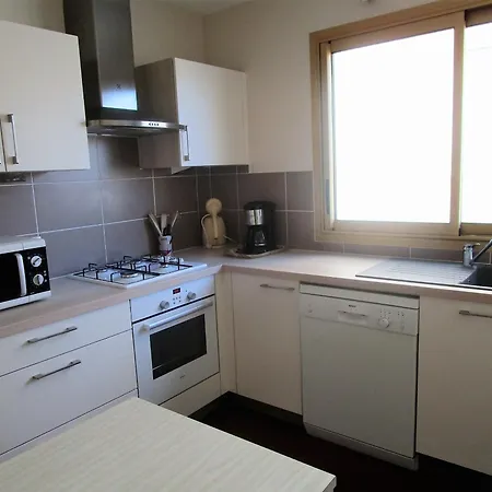 Apartment 4 Pieces Avec Balcon Face Mer, Proche Et Commerces, Ideal Famillies - Fr-1-197-199 Les Sables-d'Olonne