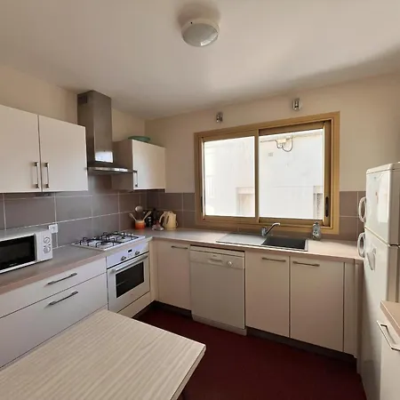 Daire 4 Pieces Avec Balcon Face Mer, Proche Et Commerces, Ideal Famillies - Fr-1-197-199