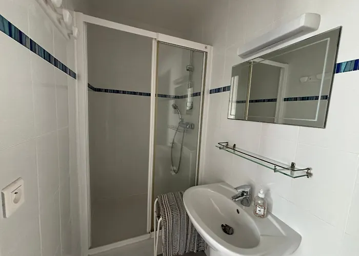 4 Pieces Avec Balcon Face Mer, Proche Et Commerces, Ideal Famillies - Fr-1-197-199 Apartman *