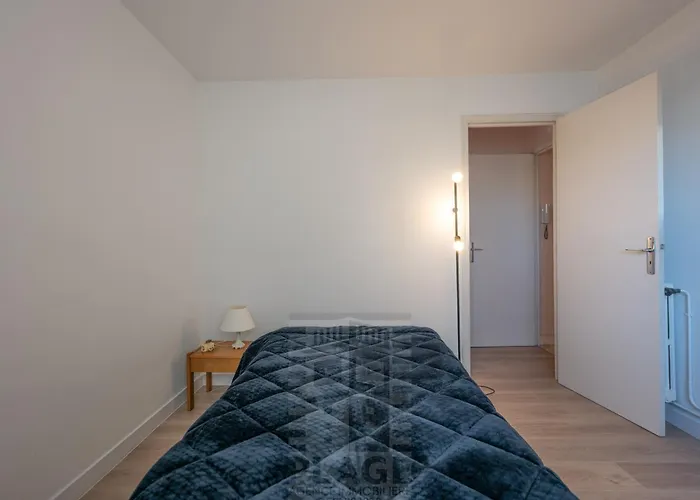 4 Pieces Avec Balcon Face Mer, Proche Et Commerces, Ideal Famillies - Fr-1-197-199 Apartman